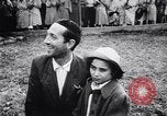 Standbild europäische jüdische Flüchtlinge auf einem US-Camp Oswego New York USA, 1944, aus Sekunde 37 historischem Filmmaterial Videoclip 65675036124