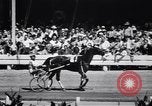 Standbild Mais Quaste Derby Kabelbaum Pferderennen Goshen New York USA, 1944, aus Sekunde 12 historischem Filmmaterial Videoclip 65675036126