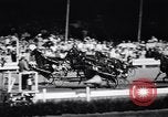 Standbild Mais Quaste Derby Kabelbaum Pferderennen Goshen New York USA, 1944, aus Sekunde 17 historischem Filmmaterial Videoclip 65675036126