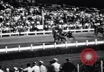 Standbild Mais Quaste Derby Kabelbaum Pferderennen Goshen New York USA, 1944, aus Sekunde 46 historischem Filmmaterial Videoclip 65675036126