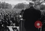 Standbild Treueeid der Amerikaner New York City USA, 1946, aus Sekunde 53 historischem Filmmaterial Videoclip 65675036128