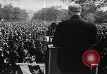 Standbild Treueeid der Amerikaner New York City USA, 1946, aus Sekunde 54 historischem Filmmaterial Videoclip 65675036128