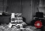 Standbild Gold Miner Streiks Es Rich Toronto Ontario Kanada, 1946, aus Sekunde 16 historischem Filmmaterial Videoclip 65675036131