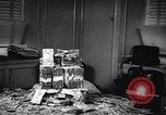 Standbild Gold Miner Streiks Es Rich Toronto Ontario Kanada, 1946, aus Sekunde 17 historischem Filmmaterial Videoclip 65675036131