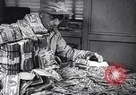 Standbild Gold Miner Streiks Es Rich Toronto Ontario Kanada, 1946, aus Sekunde 24 historischem Filmmaterial Videoclip 65675036131