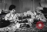 Standbild Gold Miner Streiks Es Rich Toronto Ontario Kanada, 1946, aus Sekunde 40 historischem Filmmaterial Videoclip 65675036131