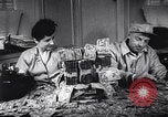 Standbild Gold Miner Streiks Es Rich Toronto Ontario Kanada, 1946, aus Sekunde 42 historischem Filmmaterial Videoclip 65675036131