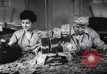 Standbild Gold Miner Streiks Es Rich Toronto Ontario Kanada, 1946, aus Sekunde 44 historischem Filmmaterial Videoclip 65675036131