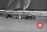Standbild sand Sailing Race Daytona Beach Florida USA, 1946, aus Sekunde 49 historischem Filmmaterial Videoclip 65675036133