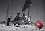 Standbild sand Sailing Race Daytona Beach Florida USA, 1946, aus Sekunde 58 historischem Filmmaterial Videoclip 65675036133