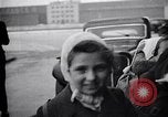 Immagine di Ceco bambini ebrei fuggire alla sicurezza nella seconda guerra mondiale La Cecoslovacchia, 1938, secondo 4 filmato di repertorio 65675036143