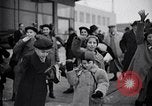 Immagine di Ceco bambini ebrei fuggire alla sicurezza nella seconda guerra mondiale La Cecoslovacchia, 1938, secondo 10 filmato di repertorio 65675036143