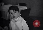 Immagine di Ceco bambini ebrei fuggire alla sicurezza nella seconda guerra mondiale La Cecoslovacchia, 1938, secondo 14 filmato di repertorio 65675036143
