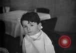 Immagine di Ceco bambini ebrei fuggire alla sicurezza nella seconda guerra mondiale La Cecoslovacchia, 1938, secondo 19 filmato di repertorio 65675036143