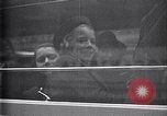 Immagine di Ceco bambini ebrei fuggire alla sicurezza nella seconda guerra mondiale La Cecoslovacchia, 1938, secondo 29 filmato di repertorio 65675036143