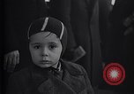 Immagine di Ceco bambini ebrei fuggire alla sicurezza nella seconda guerra mondiale La Cecoslovacchia, 1938, secondo 44 filmato di repertorio 65675036143