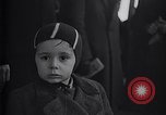 Immagine di Ceco bambini ebrei fuggire alla sicurezza nella seconda guerra mondiale La Cecoslovacchia, 1938, secondo 45 filmato di repertorio 65675036143
