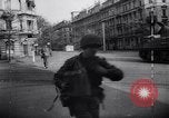 Standbild Alliierten erfassen Deutschland Deutschland, 1945, aus Sekunde 41 historischem Filmmaterial Videoclip 65675036147