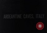 Standbild 320 Italiener erschossen durch die Nazis Ardentine Höhlen Italien, 1945, aus Sekunde 34 historischem Filmmaterial Videoclip 65675036154