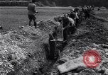 Image Arnsdadt camp de concentration Arnstadt Allemagne, 1945, de la seconde 48 séquences d'archives historiques vidéo 65675036160