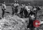 Image Arnsdadt camp de concentration Arnstadt Allemagne, 1945, de la seconde 60 séquences d'archives historiques vidéo 65675036160