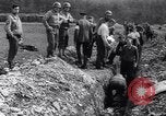 Image Arnsdadt camp de concentration Arnstadt Allemagne, 1945, de la seconde 61 séquences d'archives historiques vidéo 65675036160