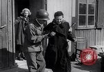 Immagine di Penig campo di concentramento Penig Germania, 1945, secondo 60 filmato di repertorio 65675036162