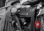 Image Meppene camp de concentration Meppene Allemagne, 1945, de la seconde 18 séquences d'archives historiques vidéo 65675036165