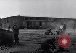 Standbild Munster Konzentrationslager Munster Deutschland, 1945, aus Sekunde 18 historischem Filmmaterial Videoclip 65675036167