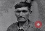 Standbild Munster Konzentrationslager Munster Deutschland, 1945, aus Sekunde 51 historischem Filmmaterial Videoclip 65675036167