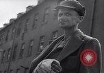 Standbild Munster Konzentrationslager Munster Deutschland, 1945, aus Sekunde 60 historischem Filmmaterial Videoclip 65675036167