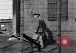 Immagine di Hannover campo di concentramento Hannover Germania, 1945, secondo 10 filmato di repertorio 65675036170