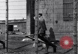 Immagine di Hannover campo di concentramento Hannover Germania, 1945, secondo 11 filmato di repertorio 65675036170