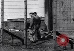 Immagine di Hannover campo di concentramento Hannover Germania, 1945, secondo 13 filmato di repertorio 65675036170