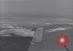 Immagine di Bombardier sparando Guadalcanal nelle Isole Salomone, 1944, secondo 8 filmato di repertorio 65675036190