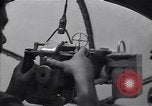 Immagine di Bombardier sparando Guadalcanal nelle Isole Salomone, 1944, secondo 14 filmato di repertorio 65675036190