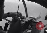 Immagine di Bombardier sparando Guadalcanal nelle Isole Salomone, 1944, secondo 19 filmato di repertorio 65675036190