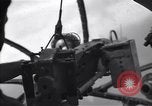Immagine di Bombardier sparando Guadalcanal nelle Isole Salomone, 1944, secondo 28 filmato di repertorio 65675036190