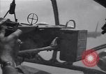 Immagine di Bombardier sparando Guadalcanal nelle Isole Salomone, 1944, secondo 54 filmato di repertorio 65675036190