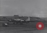 Standbild Henderson Field Start- und Landebahn Guadalcanal Salomonen, 1944, aus Sekunde 4 historischem Filmmaterial Videoclip 65675036191