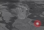 Standbild Carney Feld Start- und Landebahn Guadalcanal Salomonen, 1944, aus Sekunde 57 historischem Filmmaterial Videoclip 65675036192