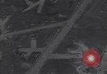 Standbild Guadalcanal Flugplatz Guadalcanal Salomonen, 1944, aus Sekunde 27 historischem Filmmaterial Videoclip 65675036193