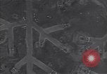 Standbild Guadalcanal Flugplatz Guadalcanal Salomonen, 1944, aus Sekunde 37 historischem Filmmaterial Videoclip 65675036193