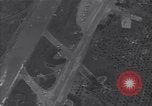 Standbild Guadalcanal Flugplatz Guadalcanal Salomonen, 1944, aus Sekunde 57 historischem Filmmaterial Videoclip 65675036193