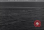 Standbild Bombardierung japanische Stellungen Guadalcanal Salomonen, 1944, aus Sekunde 4 historischem Filmmaterial Videoclip 65675036196