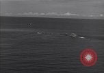Standbild Bombardierung japanische Stellungen Guadalcanal Salomonen, 1944, aus Sekunde 8 historischem Filmmaterial Videoclip 65675036196