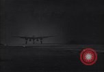 Immagine di P-38 decolla Guadalcanal nelle Isole Salomone, 1944, secondo 33 filmato di repertorio 65675036197