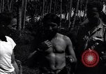 Immagine di Il tenente CE Rusi Guadalcanal nelle Isole Salomone, 1944, secondo 37 filmato di repertorio 65675036198