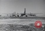 Standbild B-29 Bomber Saipan Nördliche Marianen, 1945, aus Sekunde 17 historischem Filmmaterial Videoclip 65675036229