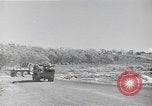 Standbild Besatzungsmitglieder Saipan Nördliche Marianen, 1945, aus Sekunde 19 historischem Filmmaterial Videoclip 65675036230